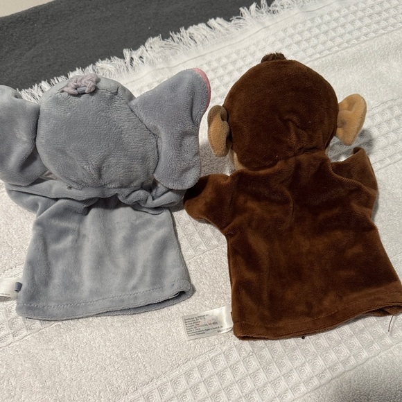 Elephant and Monkey Hand Puppets - Picture 4 of 11